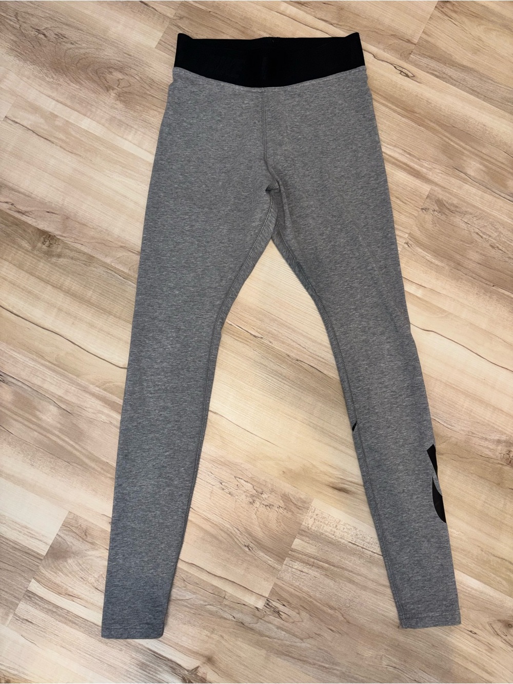 Women’s Nike Grey Leggings with Black Waistband